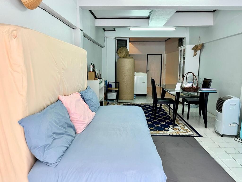 C U Again Otel Bangkok Dış mekan fotoğraf